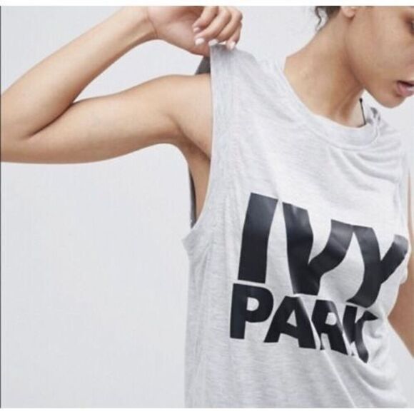 IVY PARK Tops - Womens Ivy Park Gray Heathered Muscle Tank Top Shirt - Sz XS